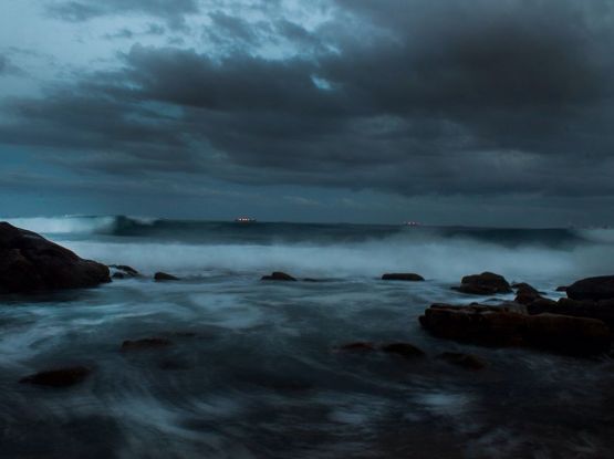 stormy-coast-durban_85712_990x742