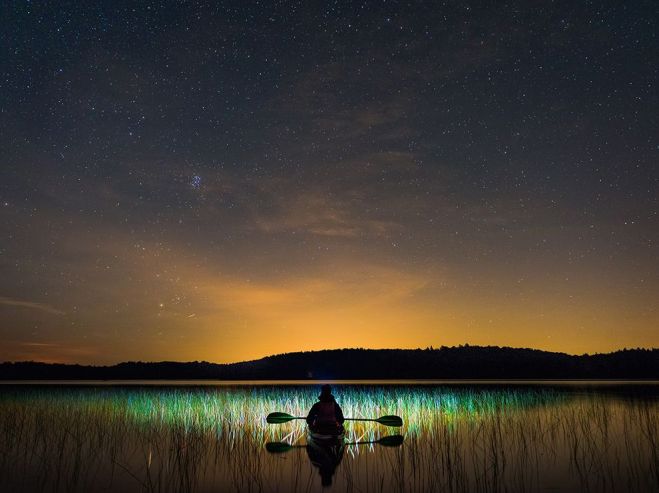 quebec-kayaking-scene_93589_990x742